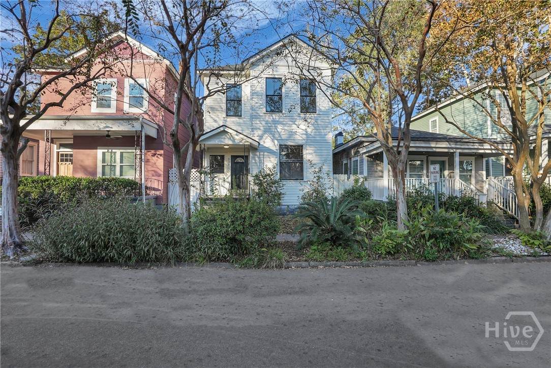 518 33rd Street - Photo 1