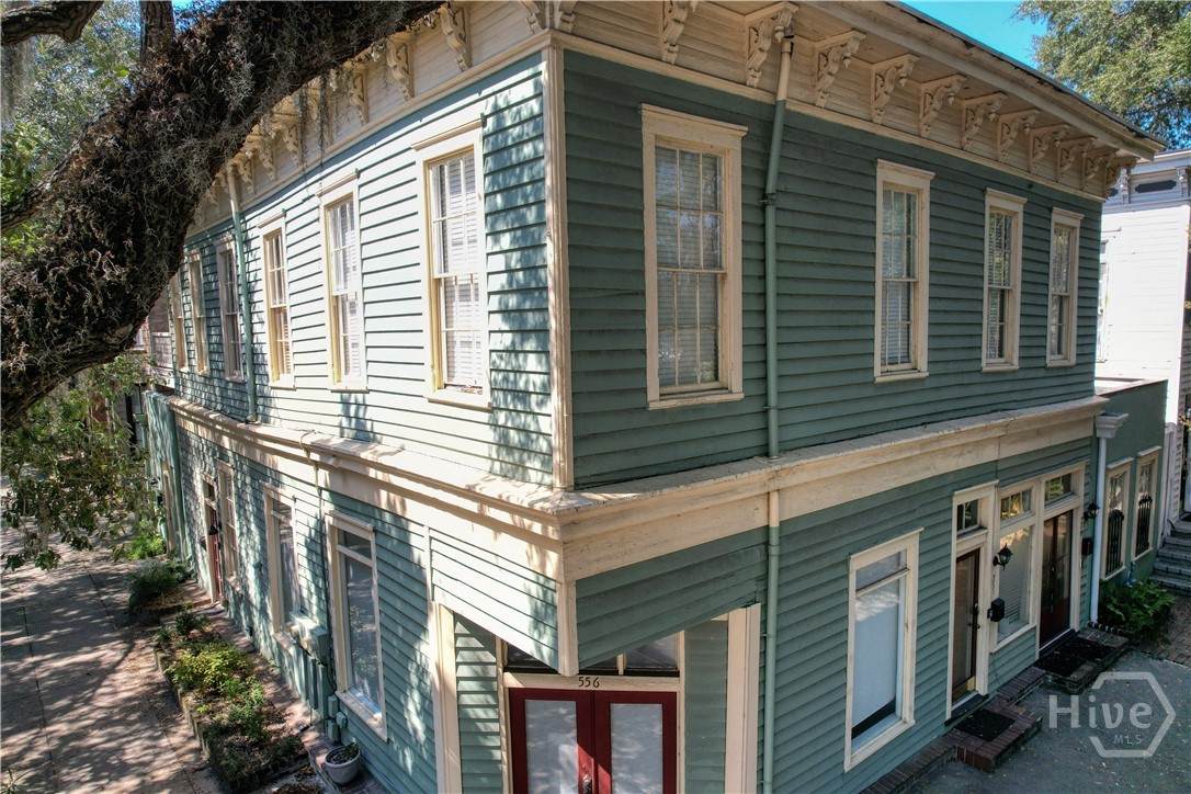 251 East Broad Street - Photo 1