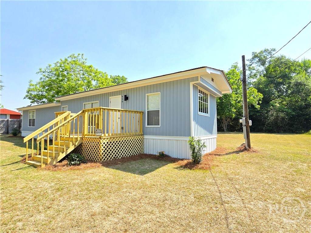 956 Donaldson Street - Photo 1