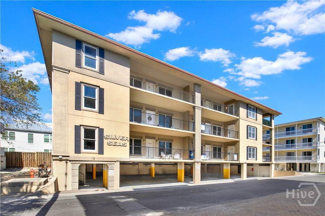 12 Silver Avenue - Photo 1