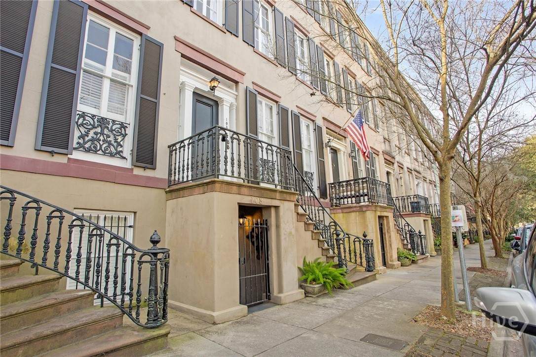 103 Gordon Street - Photo 1