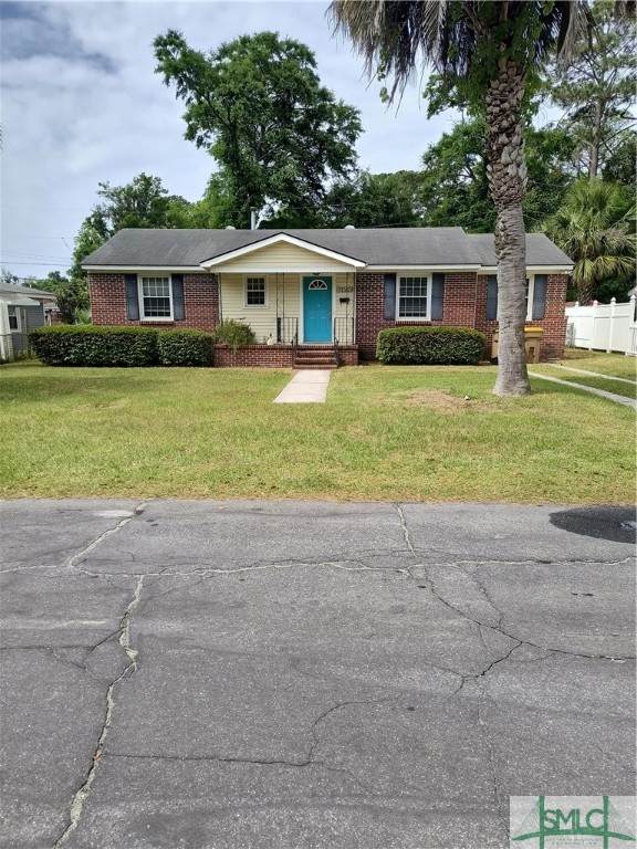 3123 Robertson Avenue - Photo 1