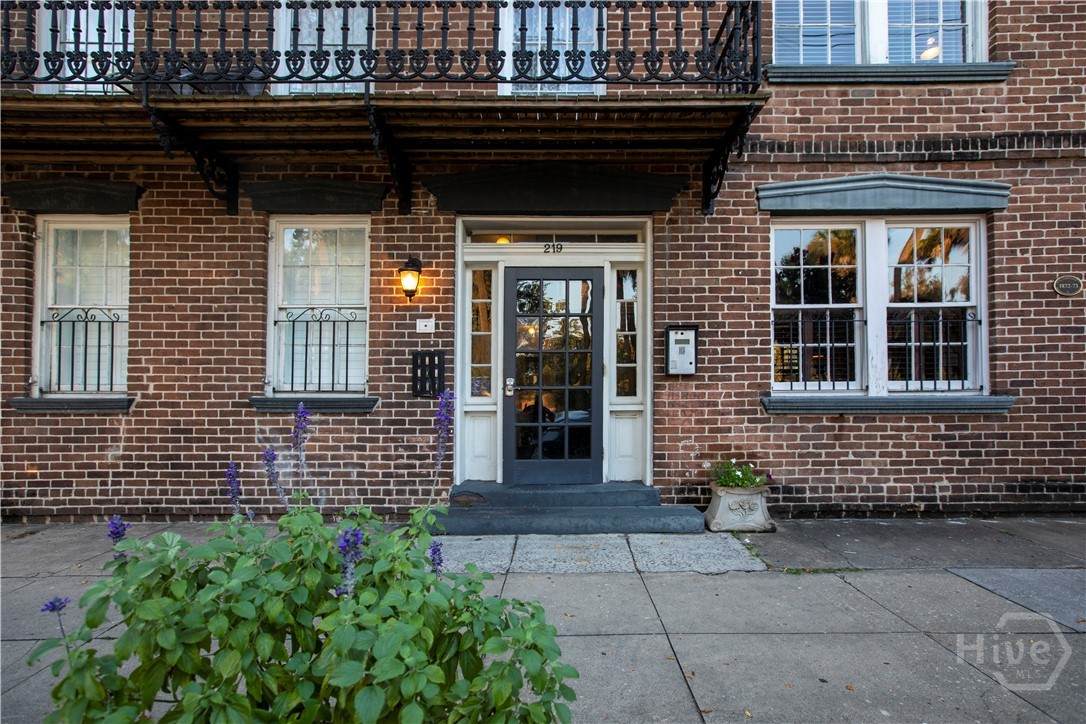 219 Abercorn Street - Photo 1