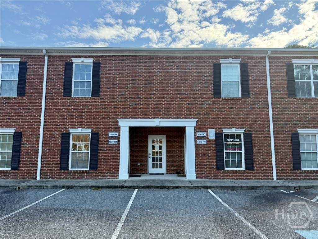 785 King George Boulevard - Photo 1