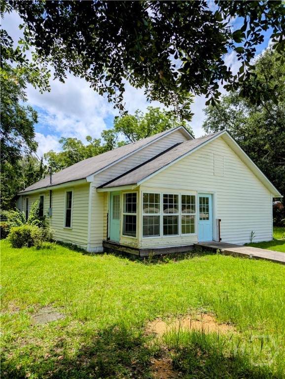 912 5th Avenue - Photo 1