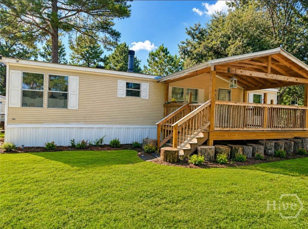 128 Eagle Drive - Photo 1