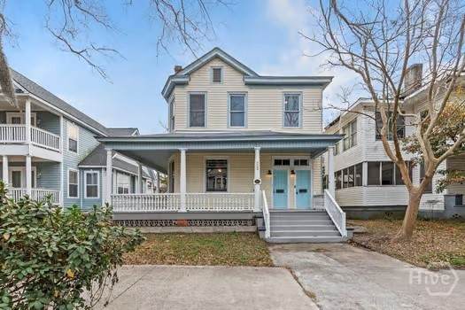 723 Henry Street - Photo 1