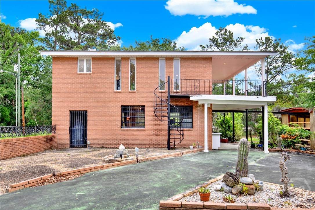 2301 Norwood Avenue - Photo 1