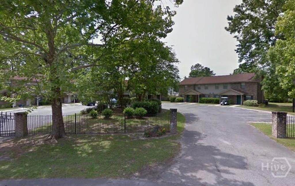 282 Greenwich Drive - Photo 1