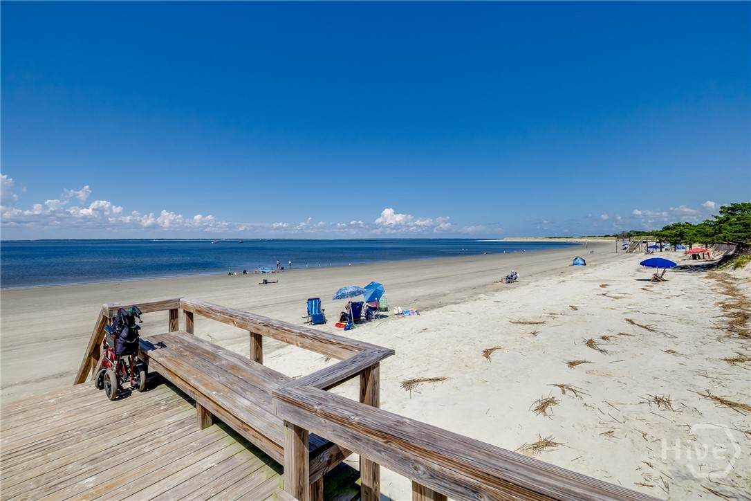 1217 Bay Street - Photo 1