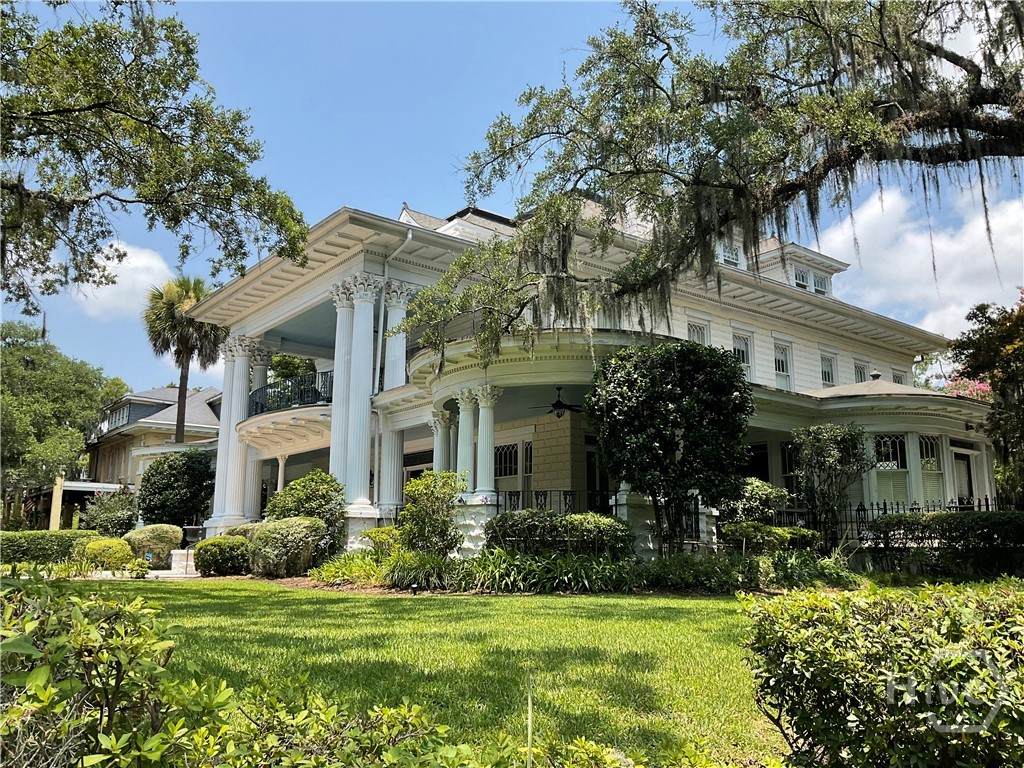 920 Victory Drive - Photo 1