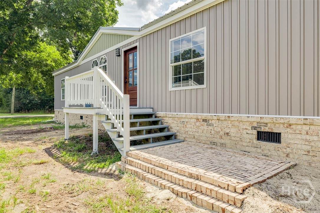 https://bt-photos.global.ssl.fastly.net/savannah/orig_boomver_1_d4cf44b392952ff04fb5b35d62a1f033-2.jpg