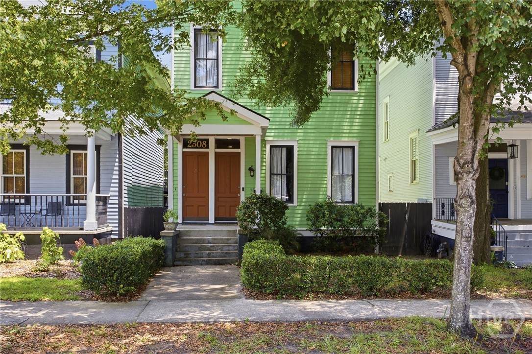 2308 Barnard Street - Photo 1