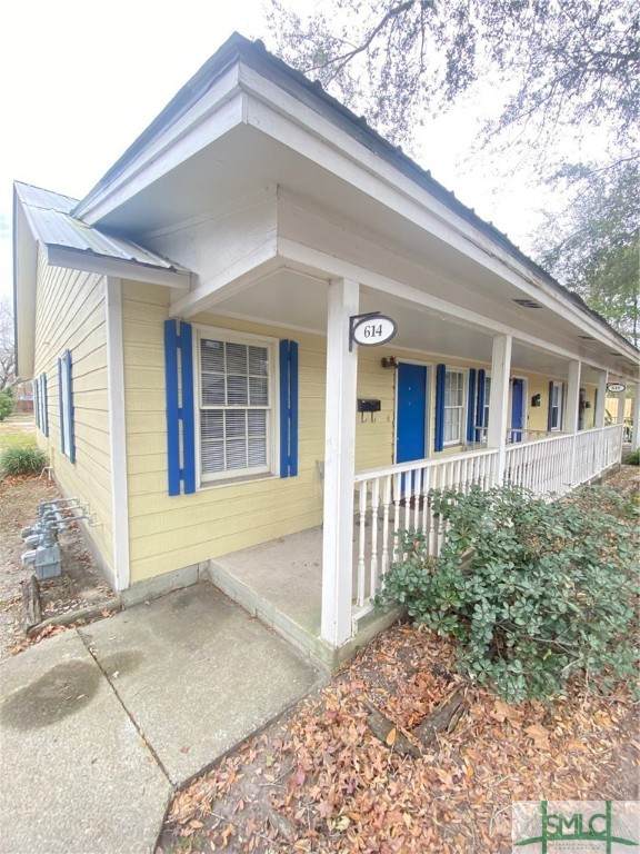 614 Duffy Street - Photo 1