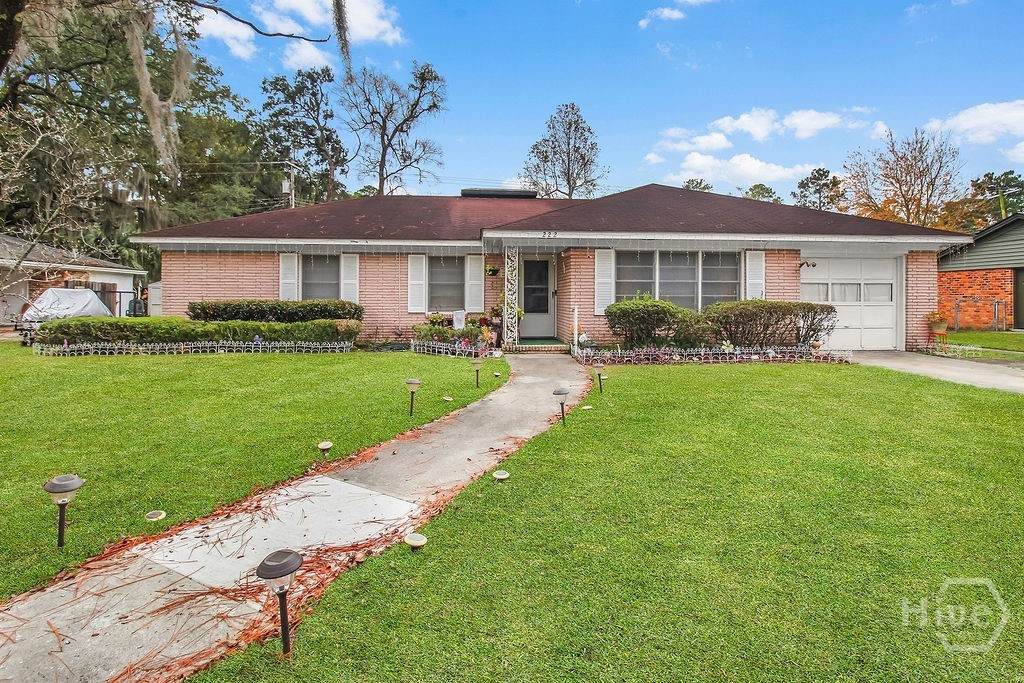 222 Dyches Drive - Photo 1