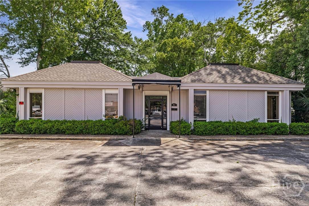 911 70th Street - Photo 1