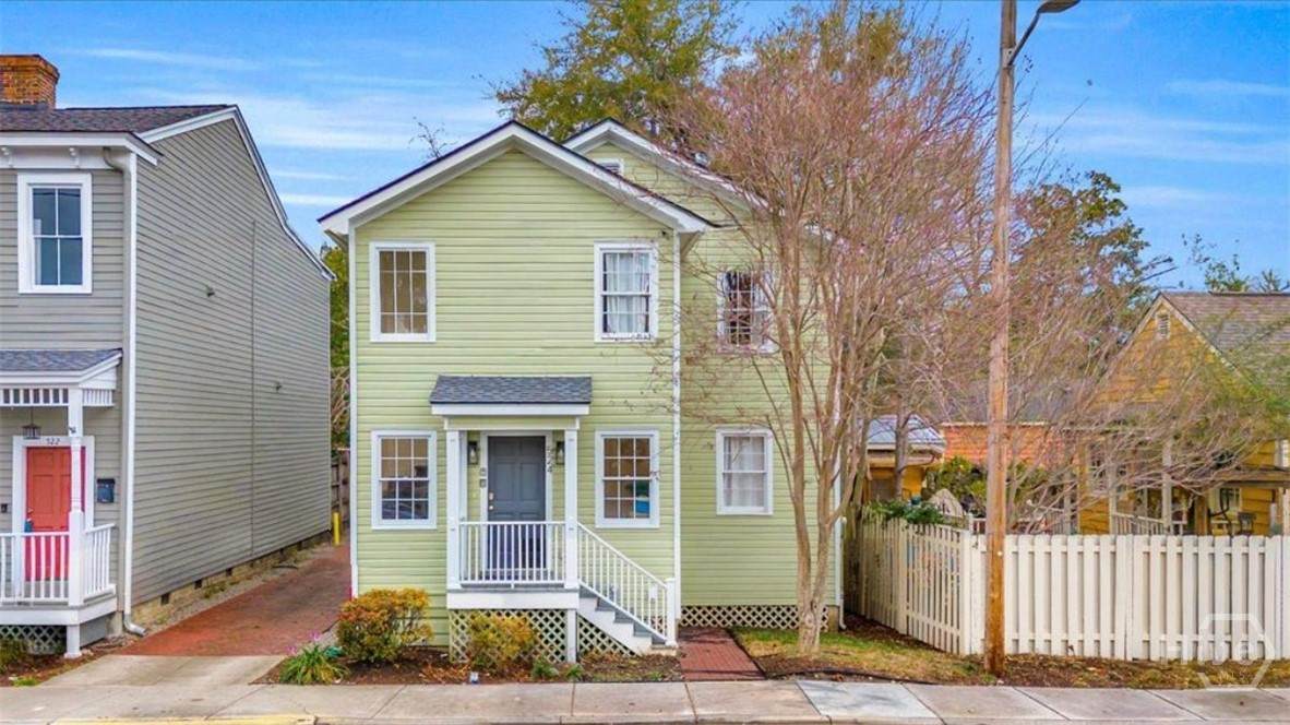 524 Nicoll Street - Photo 1