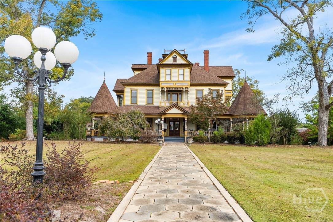 323 Main Street - Photo 1