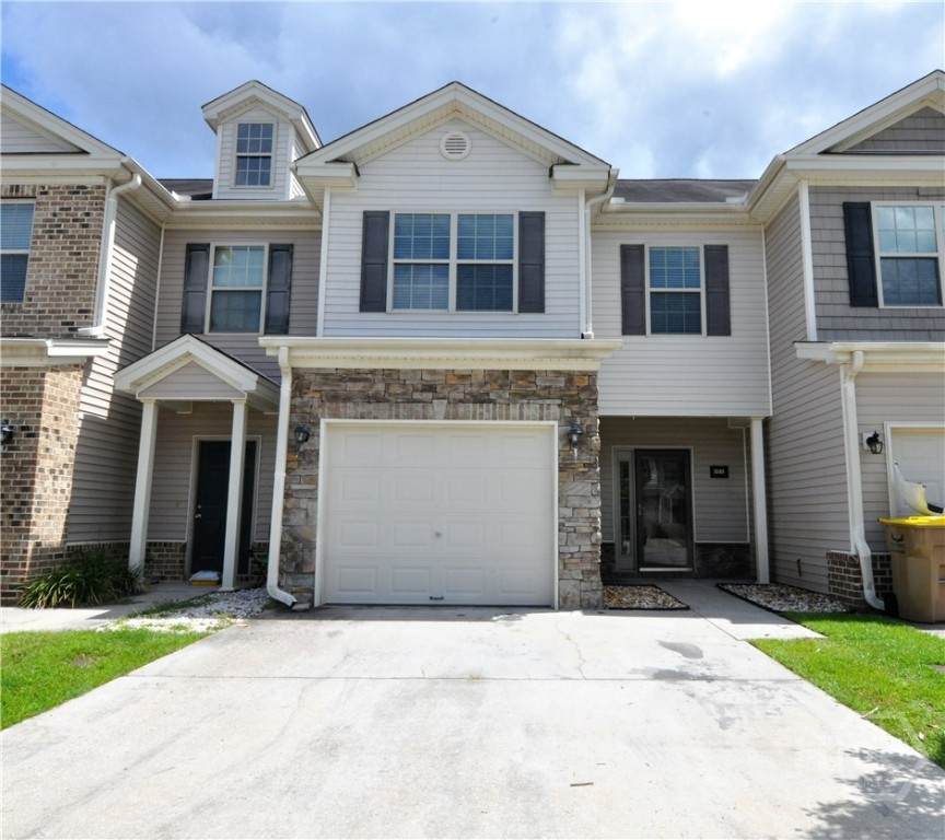 1040 Canyon Oak Loop - Photo 1