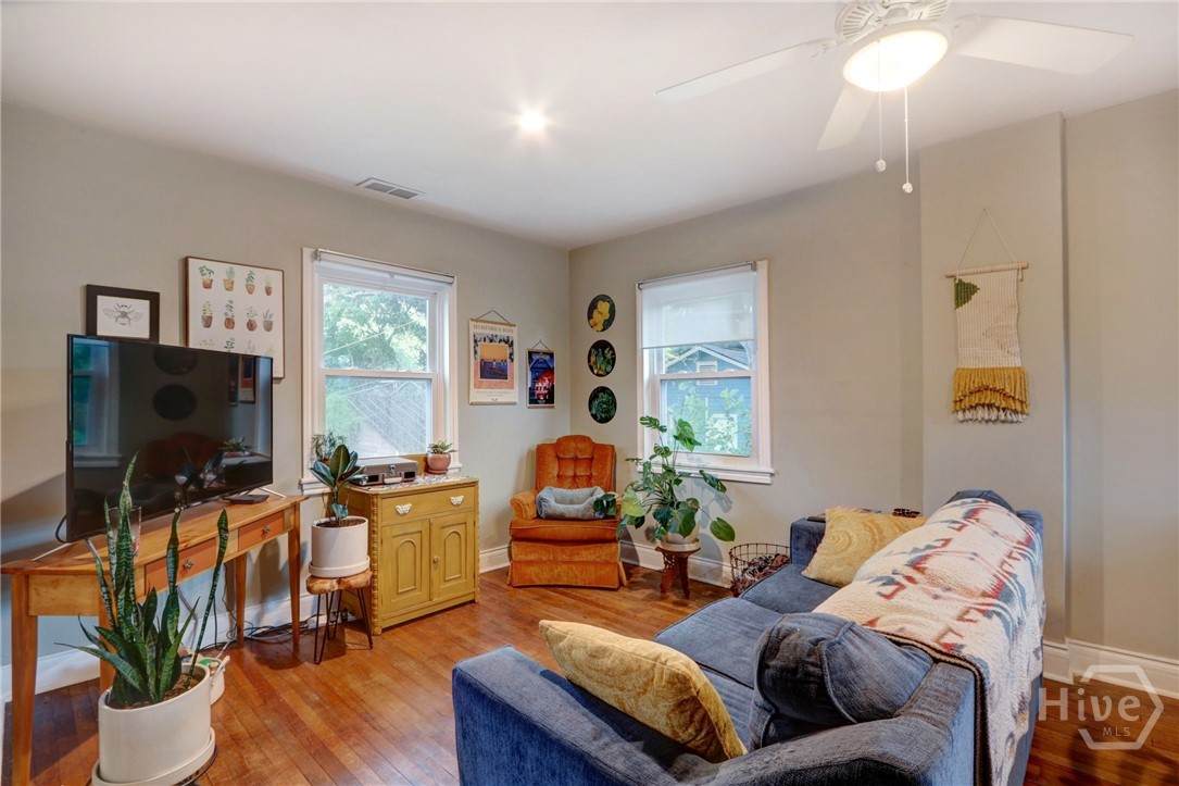 1315 Seiler Avenue - Photo 1