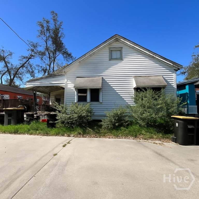 719 Fruit Street - Photo 1
