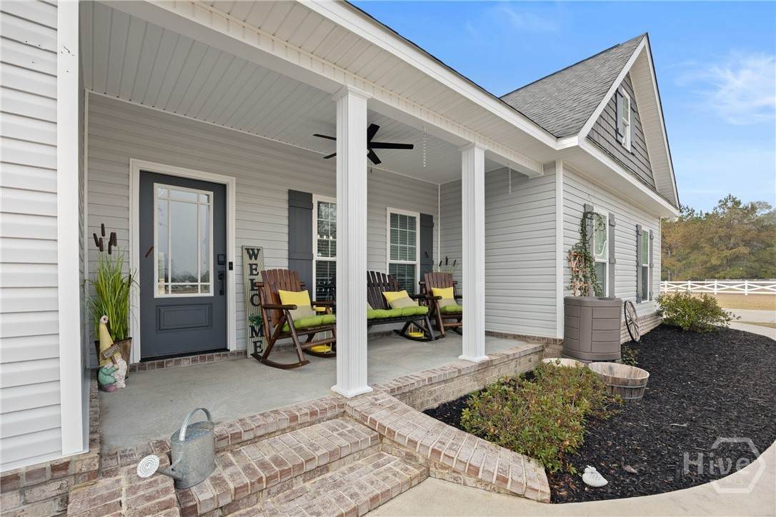 440 Rivercrest Drive - Photo 1