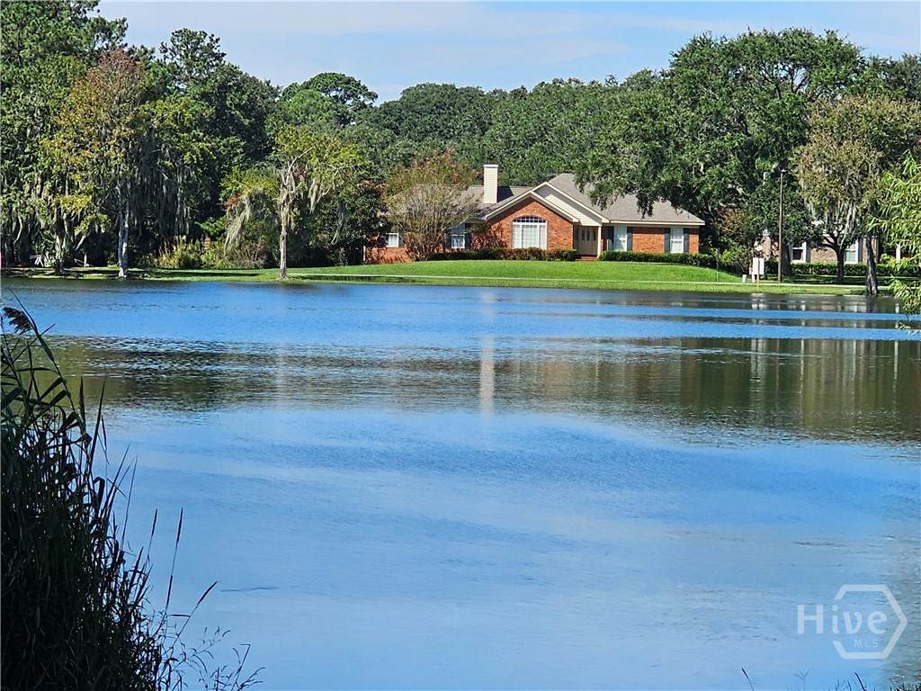 127 Lakeshore Drive - Photo 1