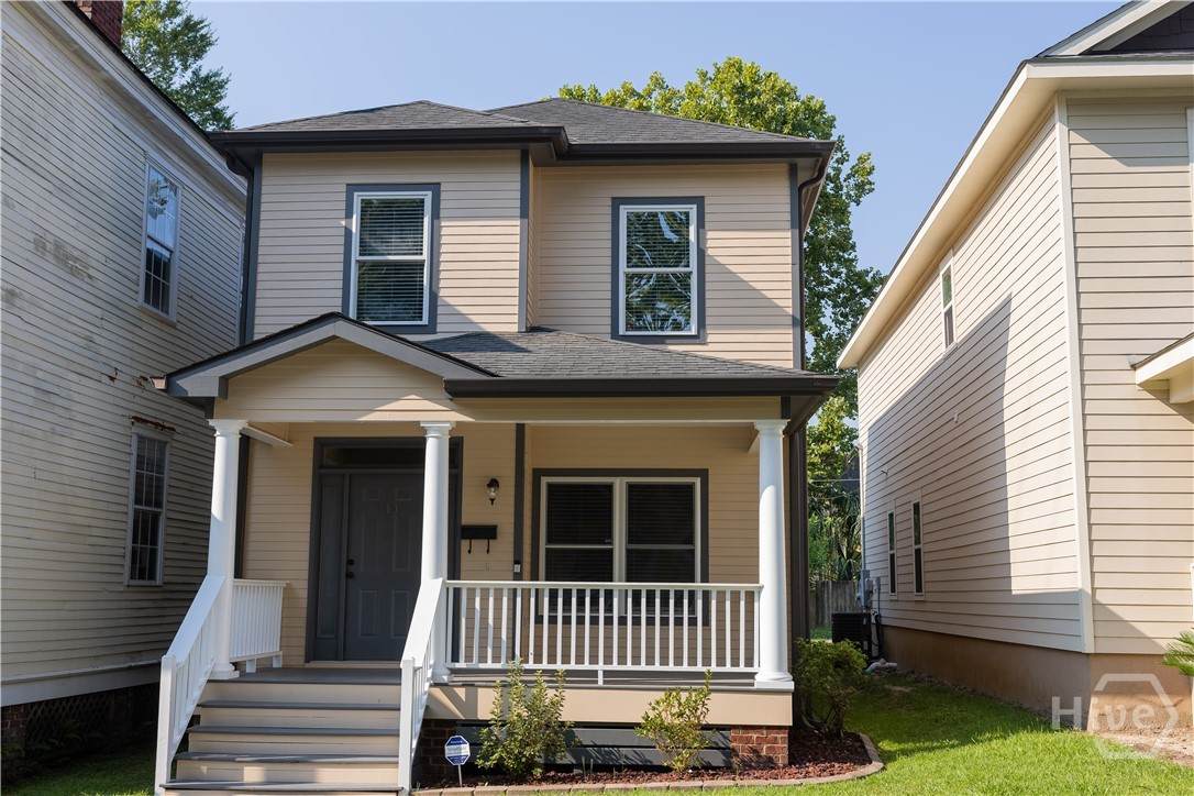 503 32nd Street - Photo 1