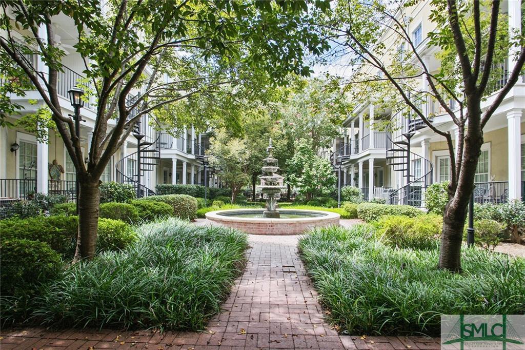 317 Charlton Street - Photo 1