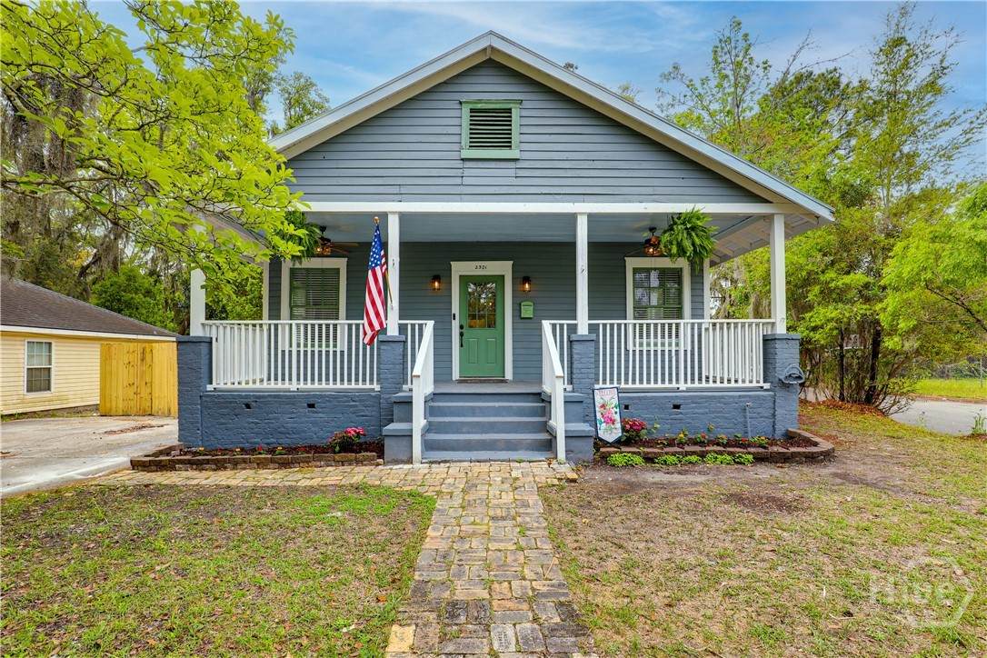 2301 Alaska Street - Photo 1