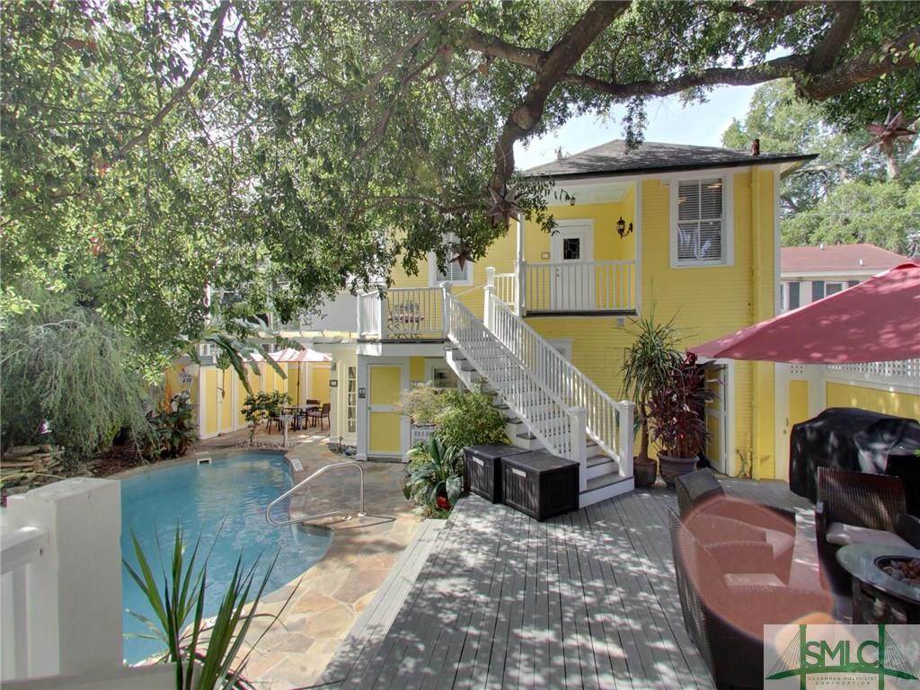 217 Huntingdon Street - Photo 1