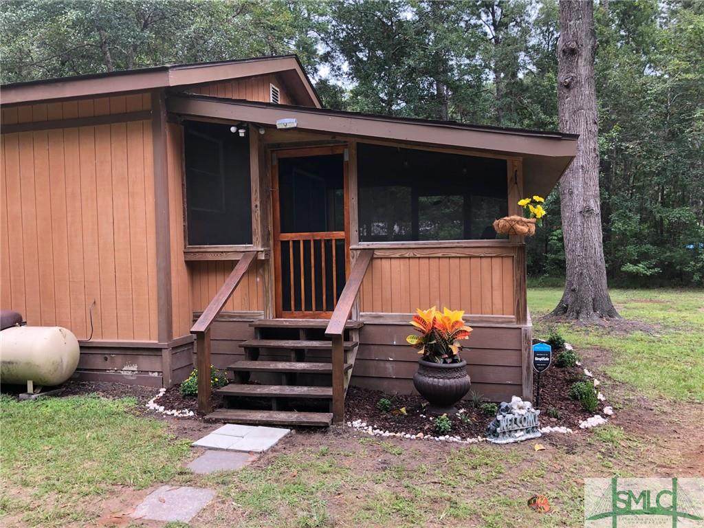 421 Island Drive - Photo 1