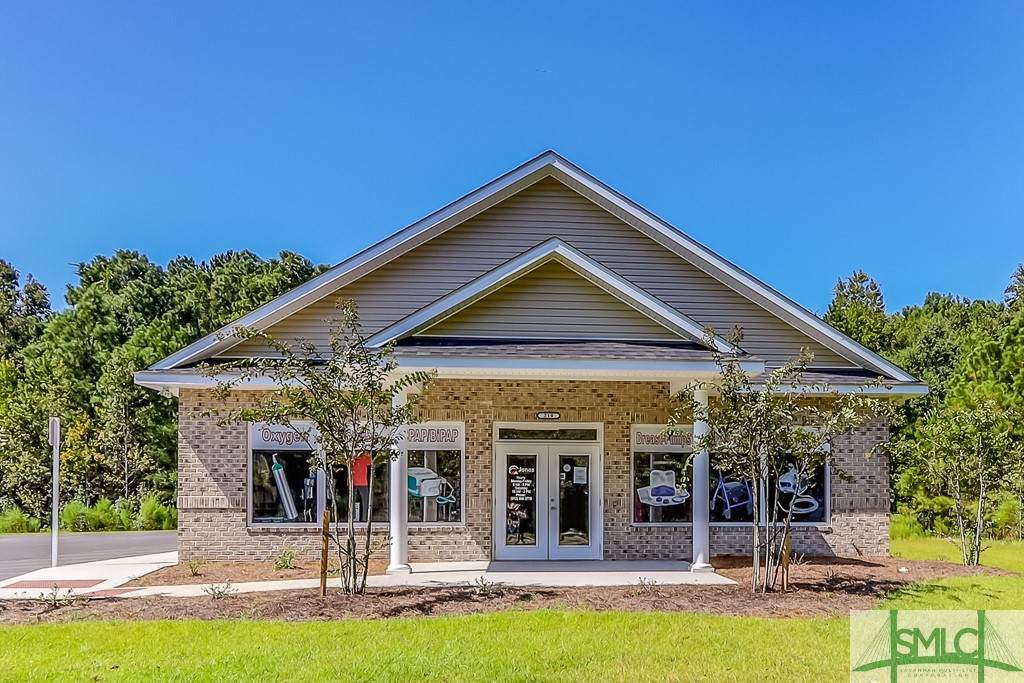 210 Grand Central Boulevard - Photo 1