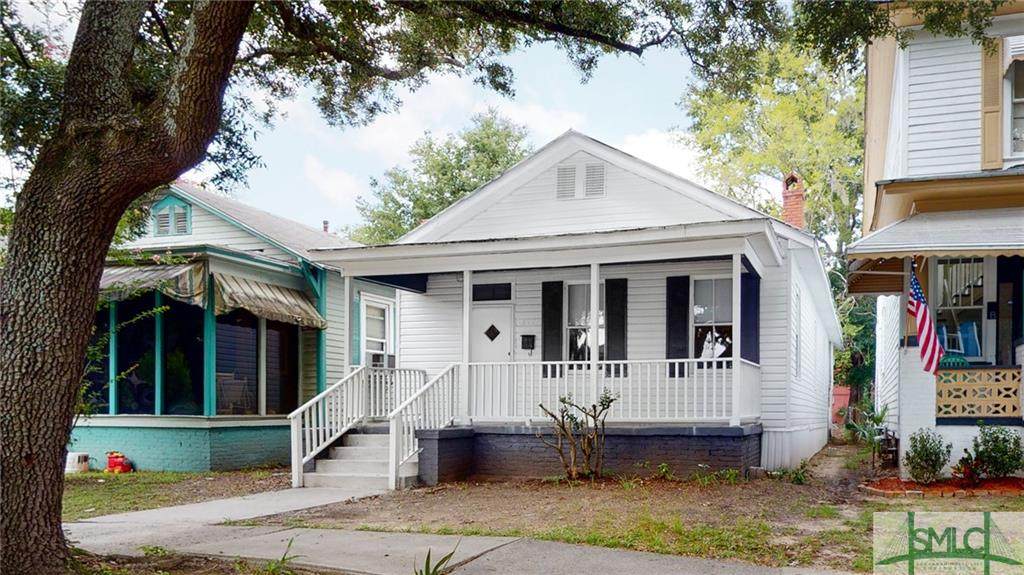 912 38TH Street - Photo 1