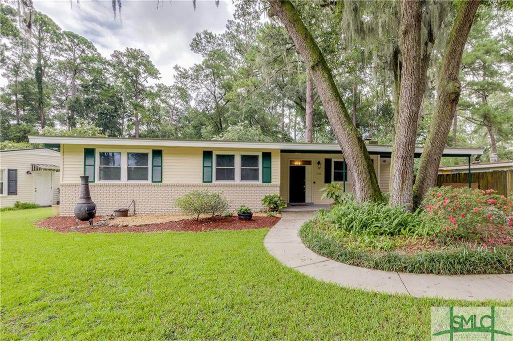 1305 Crossbrook Place - Photo 1