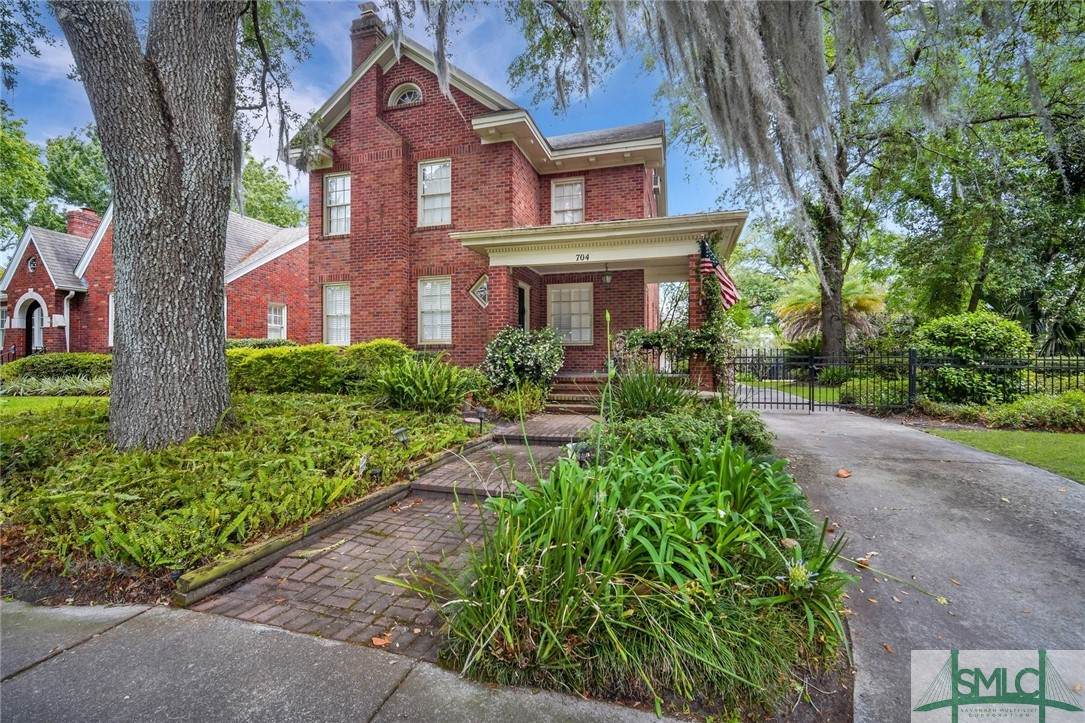 704 46th Street - Photo 1
