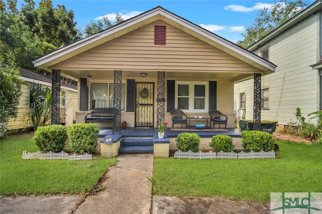 817 Bolton Street - Photo 1