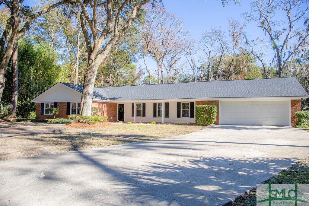 204 Wellington Court - Photo 1