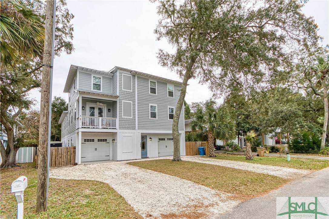 204 Miller Avenue - Photo 1