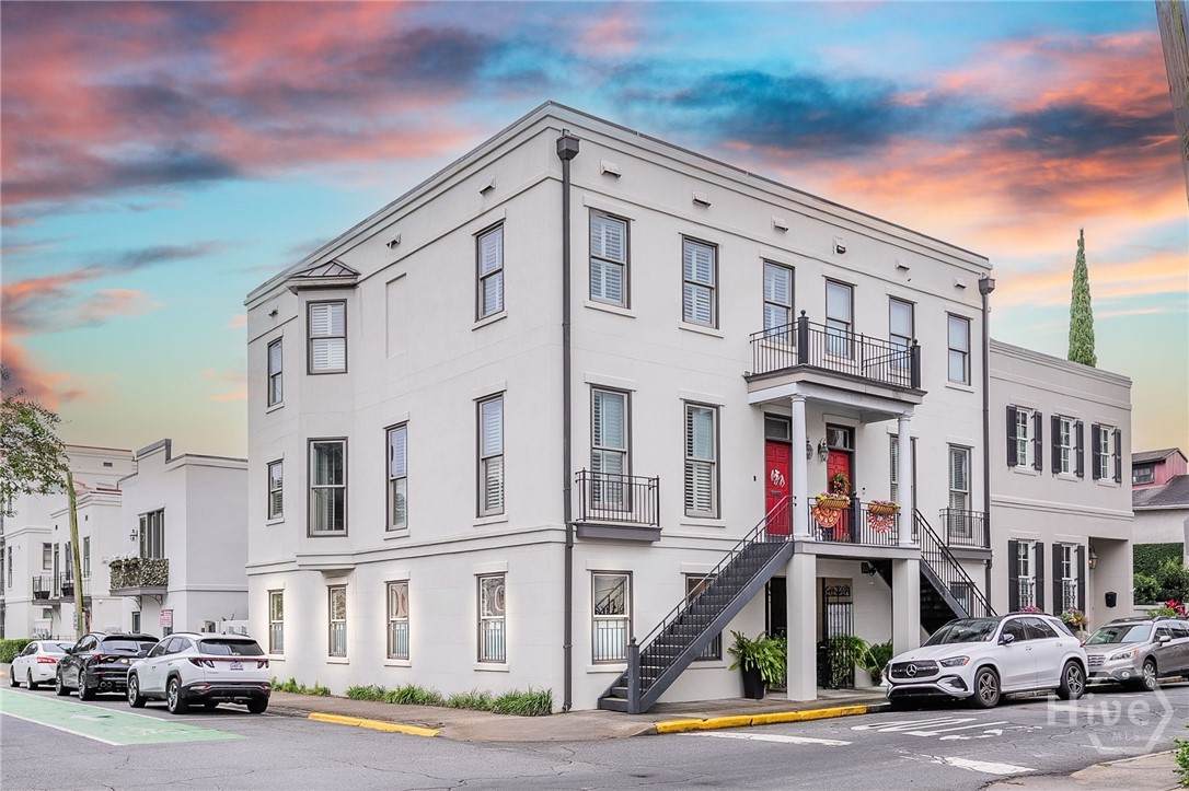 427 York Street - Photo 1