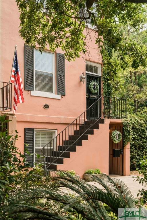 218 Jones Street - Photo 1