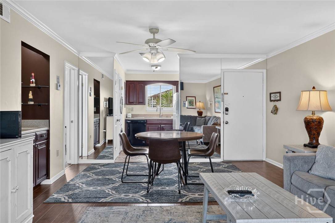 85 Van Horne Avenue - Photo 1