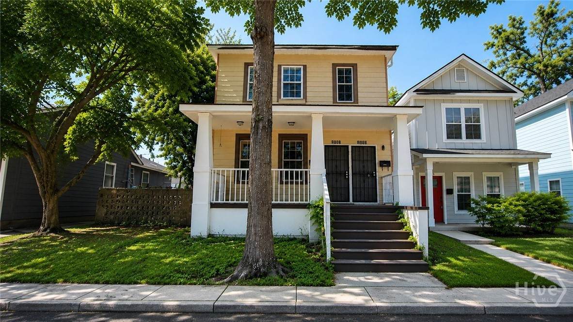 1207 Bolton Street - Photo 1