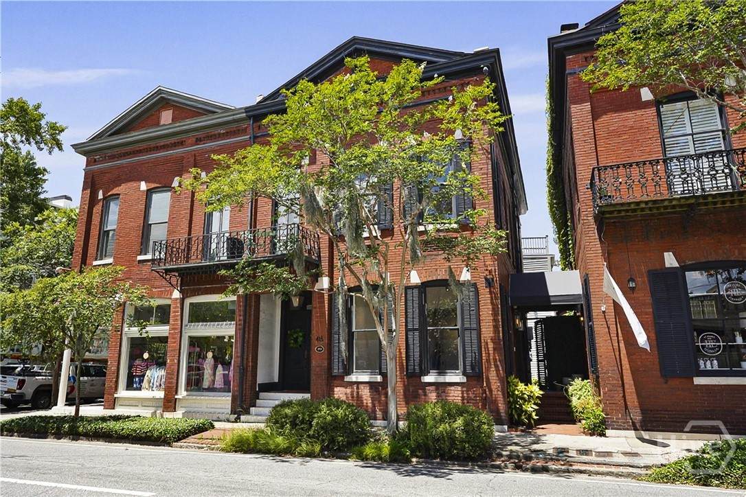 415 Whitaker Street - Photo 1