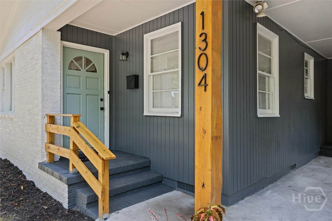 1304 36th Street - Photo 1