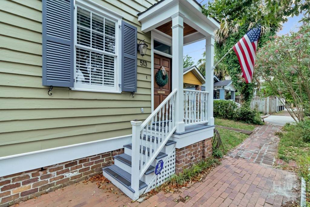 513 Harris Street - Photo 1