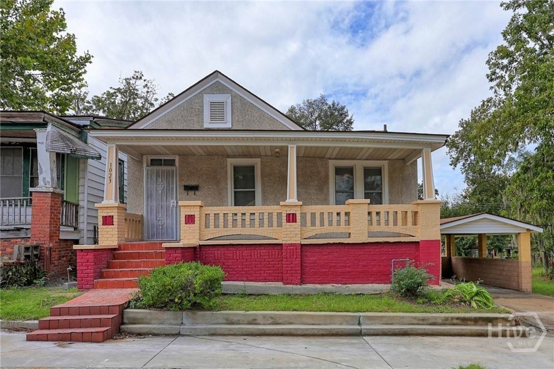 1023 37th Street - Photo 1