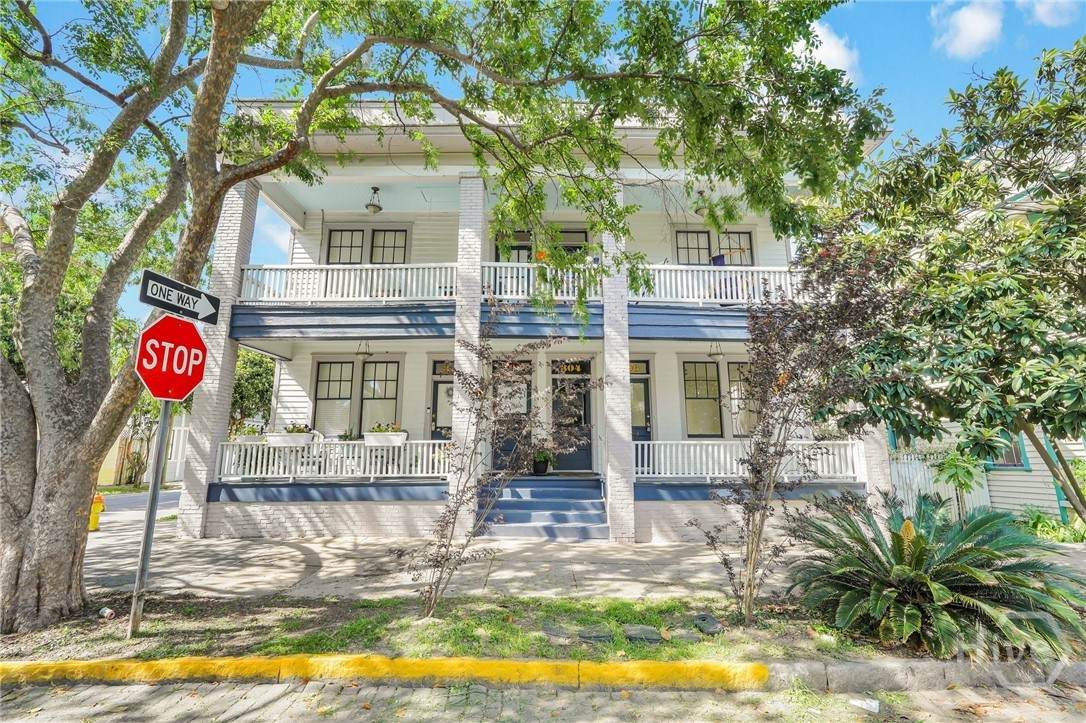 304 Waldburg Street - Photo 1