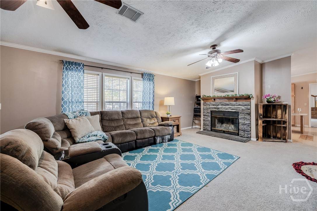 110 Saddlehorn Drive - Photo 1