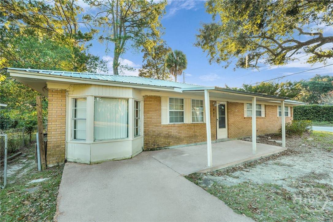 401 Barnhill Drive - Photo 1